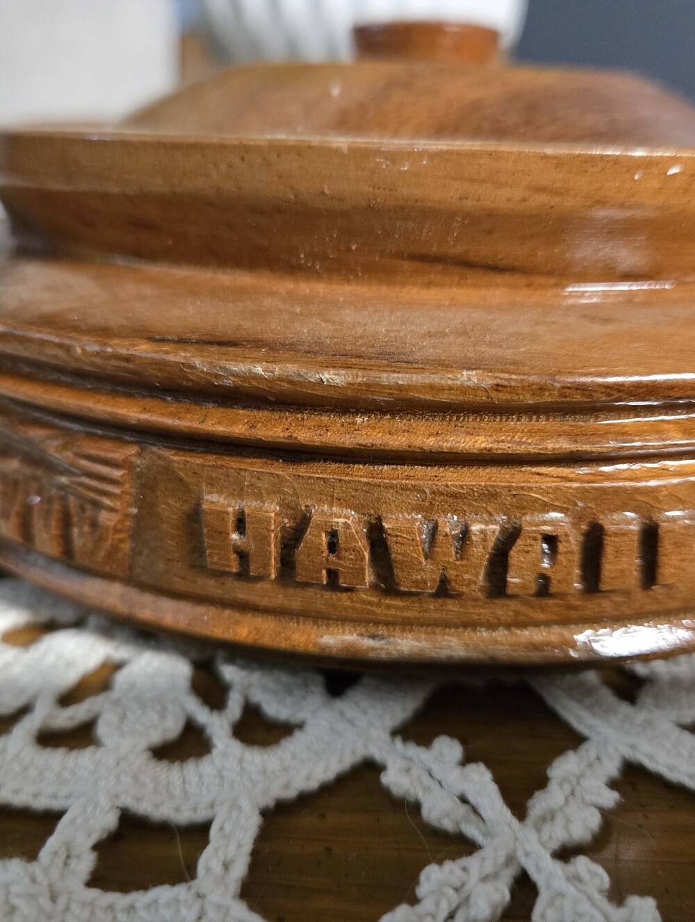 Hawaiian Carved Wooden Lidded Bowl - Picture 2 of 5
